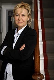 Amanda Burton
