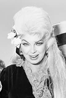 Barbara Nichols