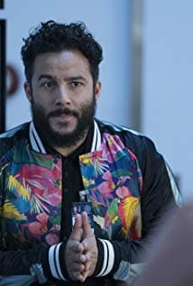 Ennis Esmer