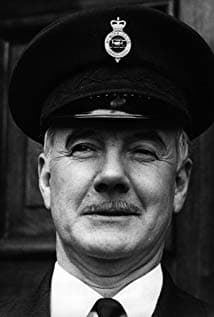 Fulton Mackay