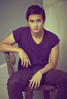 JM de Guzman