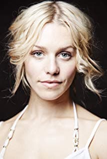 Julia Dietze