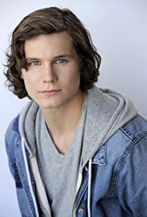 Luke Shelton