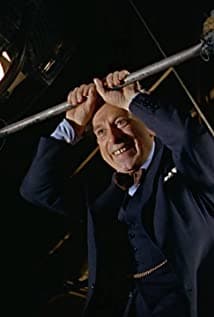 Martin Miller