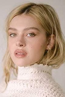 Nicola Peltz