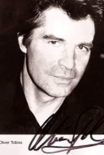 Oliver Tobias