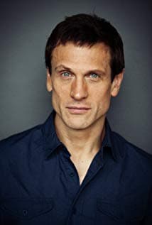 Simon Merrells