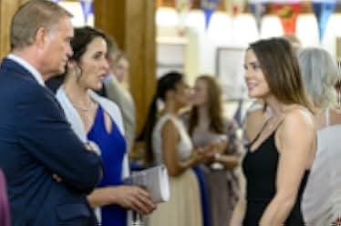 A Beautiful Place to Die: A Martha's Vineyard Mystery 2020