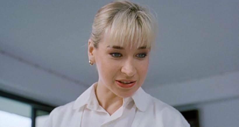 Lady Reporter 1989