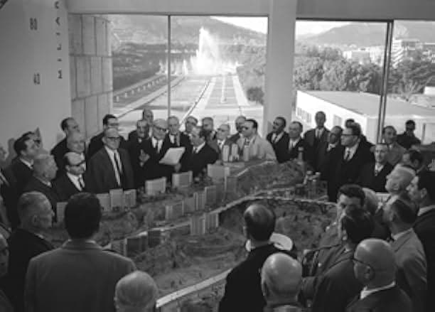 Hands Over the City 1963