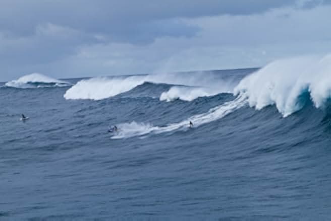 Storm Surfers 3D 2012