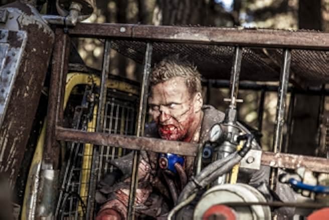 Wyrmwood: Road of the Dead 2014
