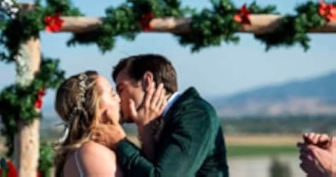 A California Christmas: City Lights 2021