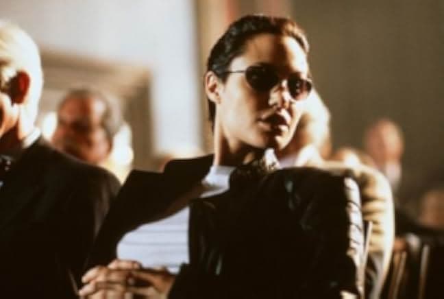Lara Croft: Tomb Raider 2001
