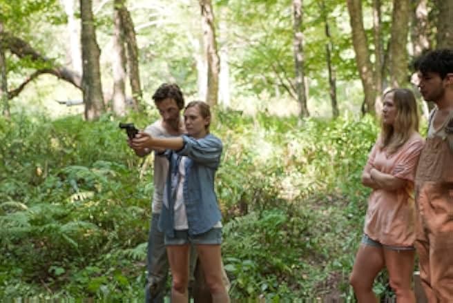 Martha Marcy May Marlene 2011