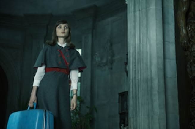 Dark Shadows 2012