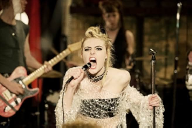 How to Talk to Girls at Parties 2017