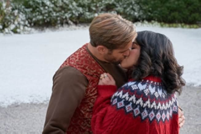 Undercover Holiday 2022