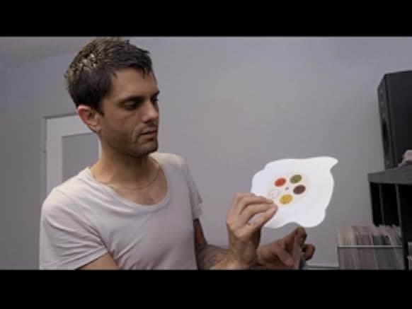 Don't Fall in Love with Yourself 2022