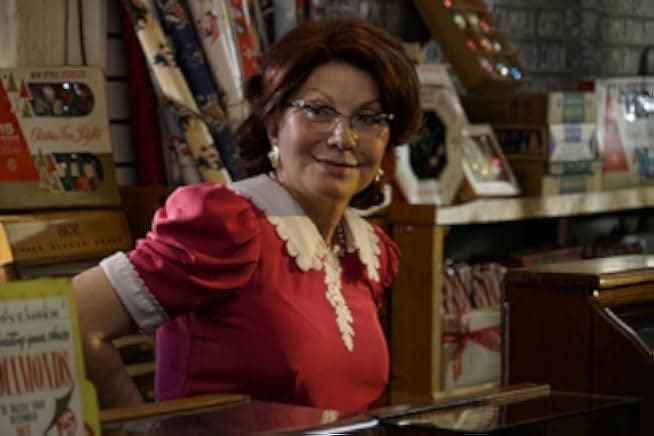 Dolly Parton's Christmas of Many Colors: Circle of Love 2016