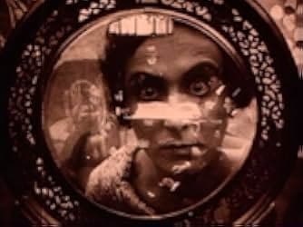 The Spiders - Episode 1: The Golden Sea 1979