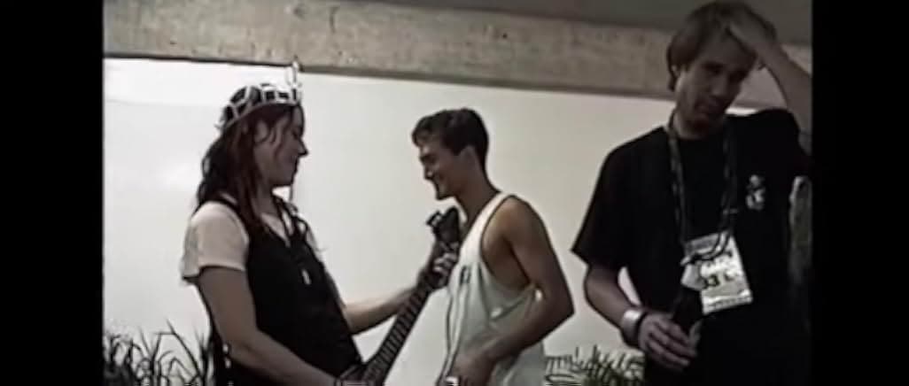 L7: Pretend We're Dead 2016