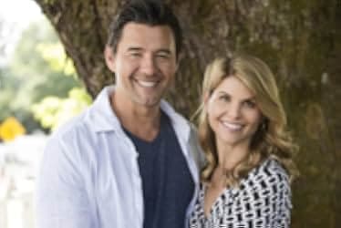 Garage Sale Mystery: All That Glitters 2014