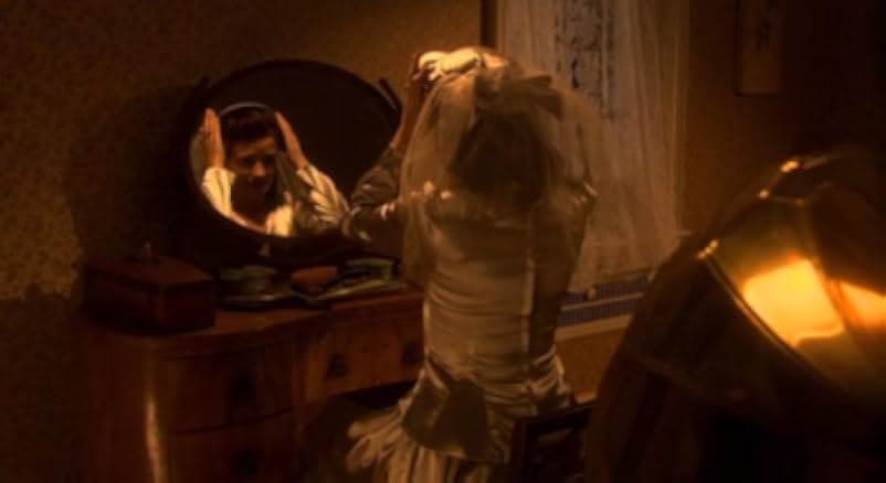 Roxy Hunter and the Mystery of the Moody Ghost 2007