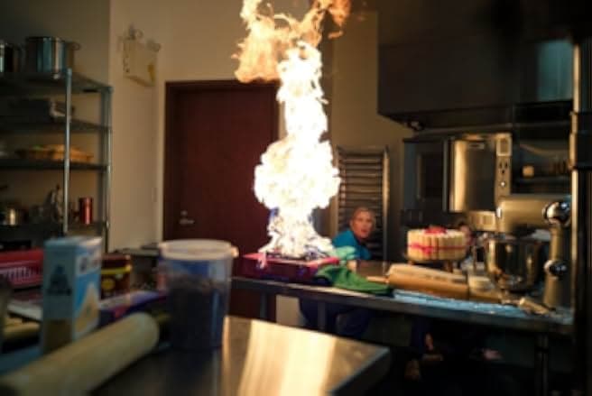 One Bad Apple: A Hannah Swensen Mystery 2024