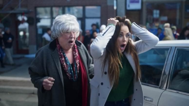 The Housewives of the North Pole 2021