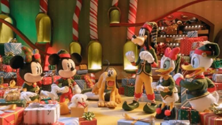 Mickey Saves Christmas 2022