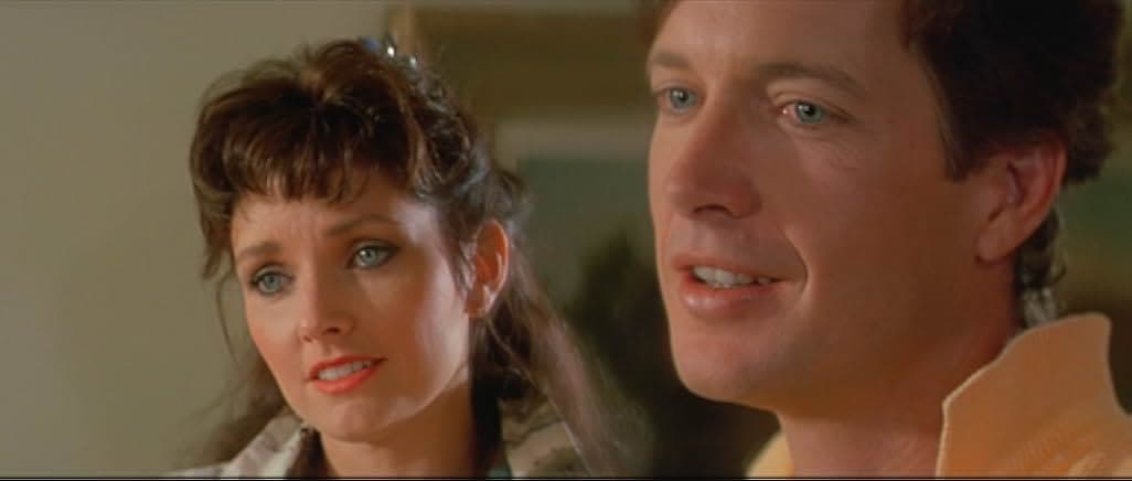 Sundown: The Vampire in Retreat 1989