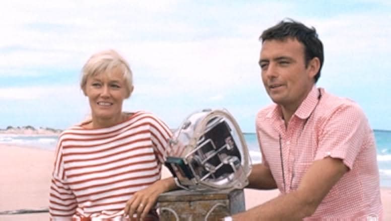 Playing with Sharks: The Valerie Taylor Story 2021