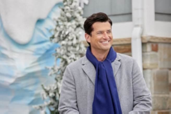 Haul out the Holly: Lit Up 2023