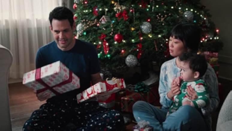 Zoey's Extraordinary Christmas 2021