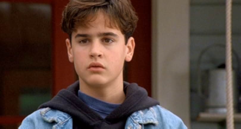 Far from Home: The Adventures of Yellow Dog 1995