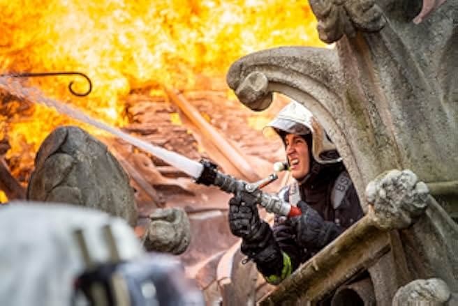 Notre-Dame brûle 2022