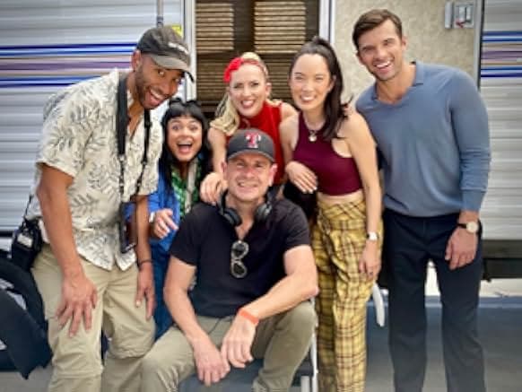 A Hollywood Christmas 2022