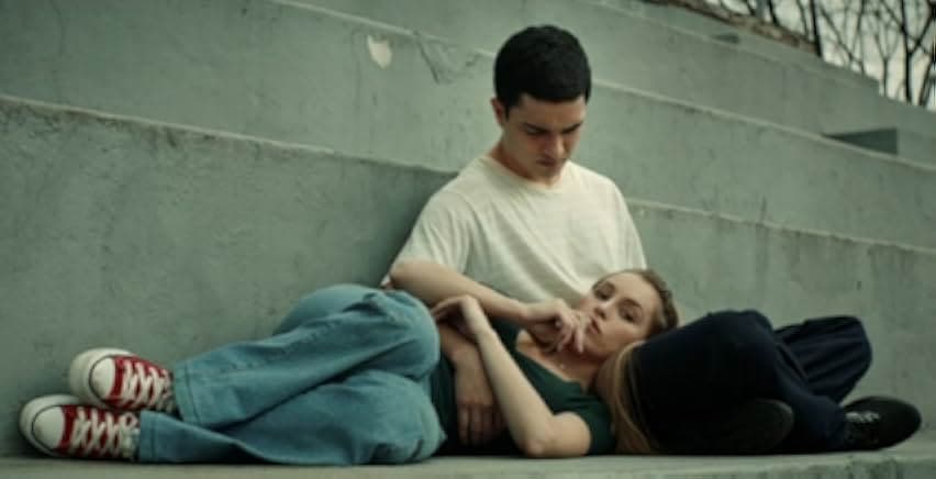 A Menina que Matou os Pais 2021