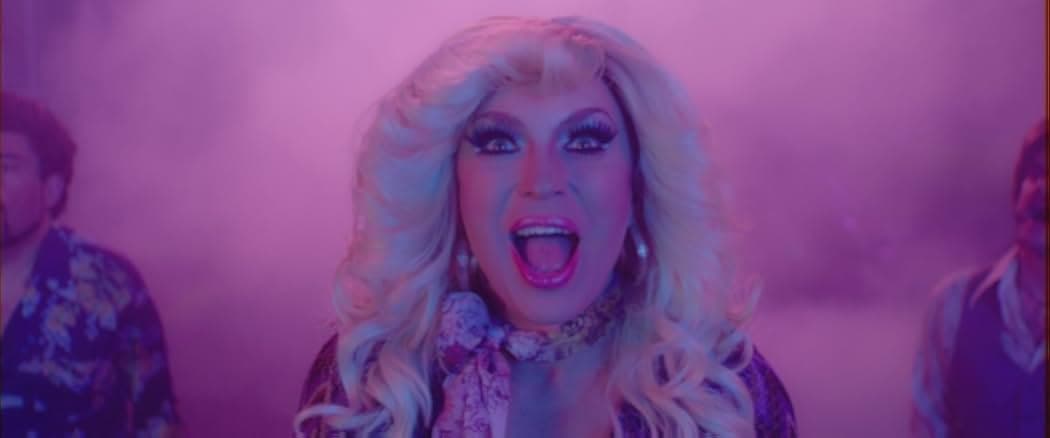 Shit & Champagne 2020