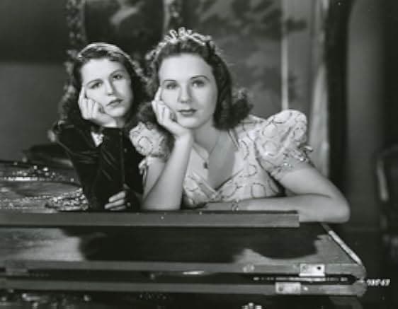 Three Smart Girls Grow Up 1939