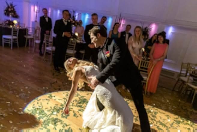 Picture Perfect Mysteries: Newlywed and Dead