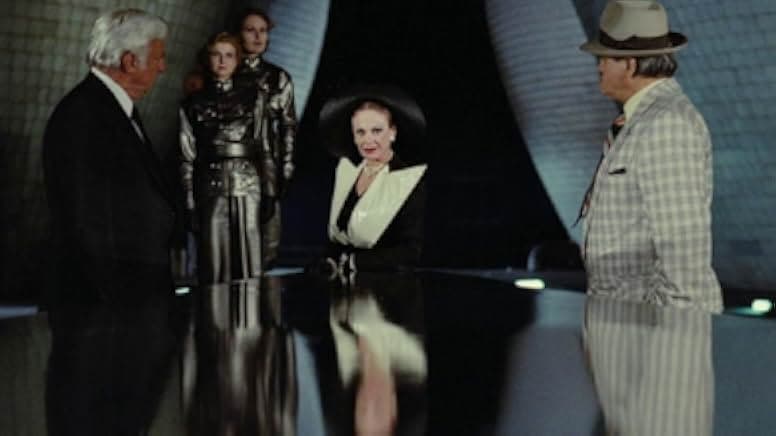Dorian Gray in the Mirror of the Yellow Press 1984