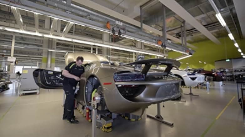 Apex: The Story of the Hypercar 2016