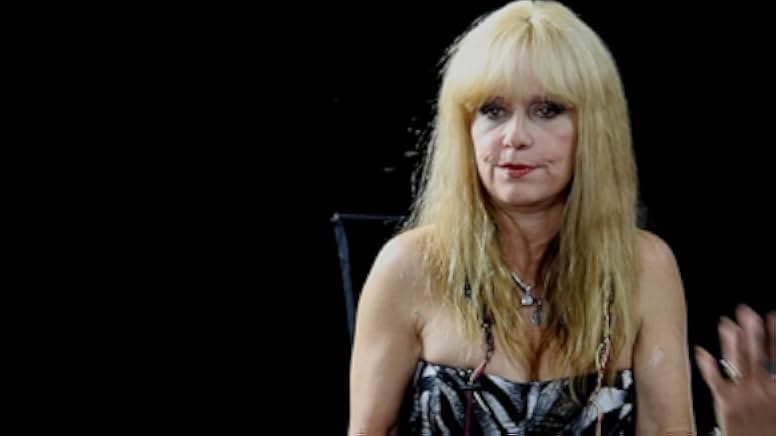 Screaming in High Heels: The Rise & Fall of the Scream Queen Era 2011