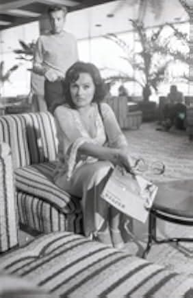 Nea Marin miliardar 1979