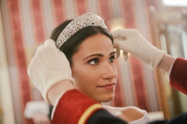 Harry & Meghan: Becoming Royal 2019