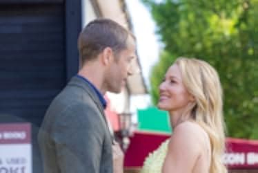 Deadly Deed: A Fixer Upper Mystery 2018