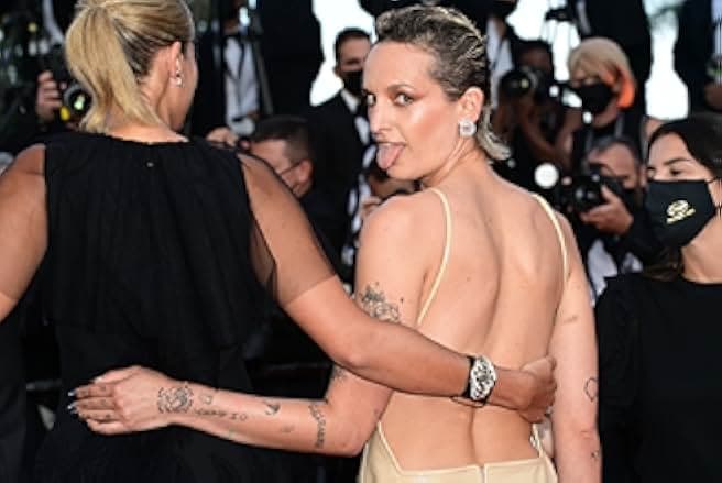 OSS 117: From Africa with Love 2021