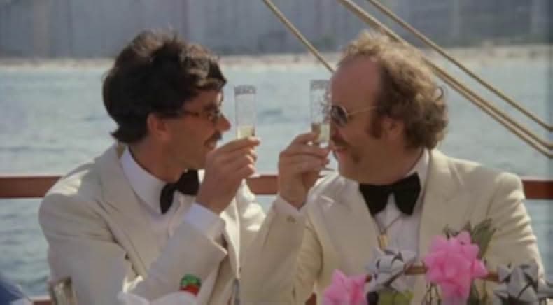 Sällskapsresan eller Finns det svenskt kaffe på grisfesten 1980